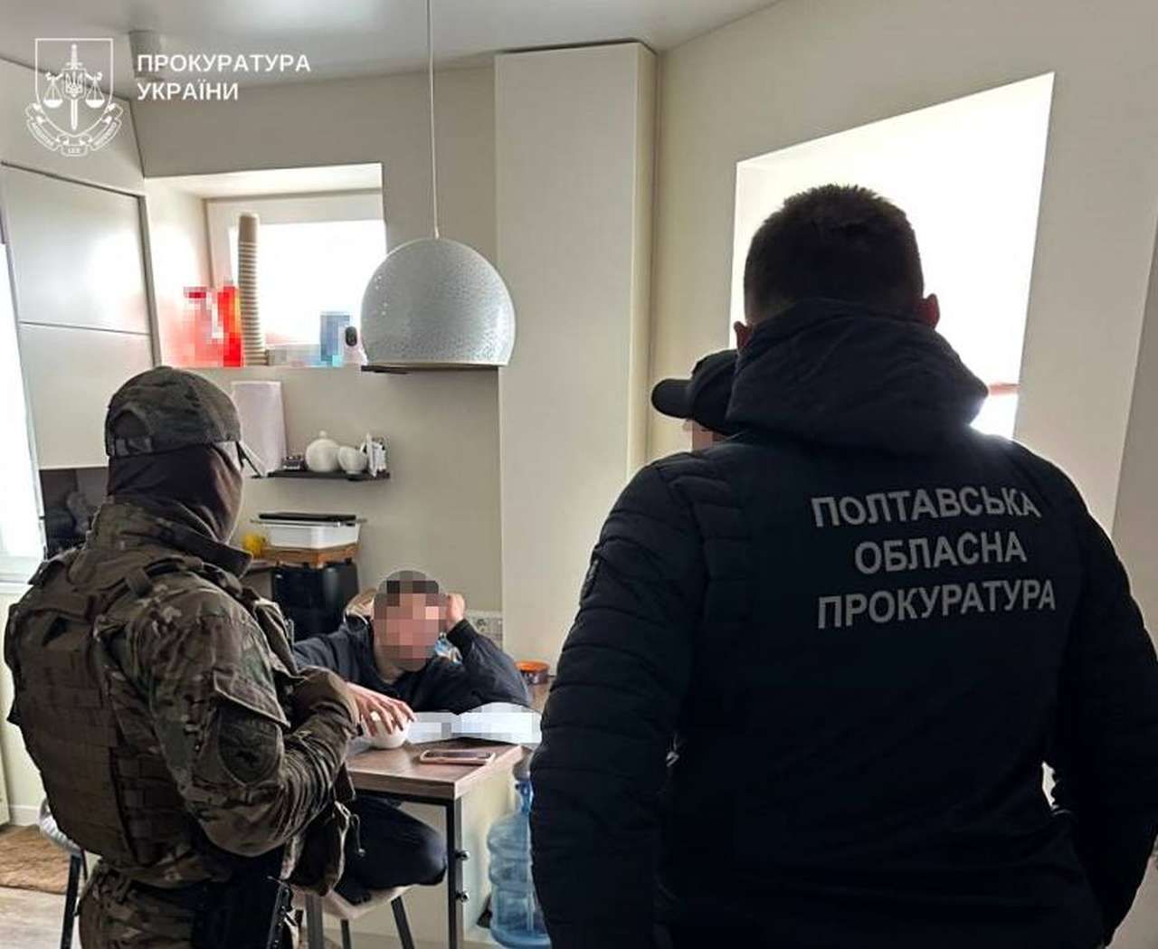 БЕБ та прокуратура Полтавщини викрили міжрегіональну тіньову мережу, що проконвертувала 18 мільярдів