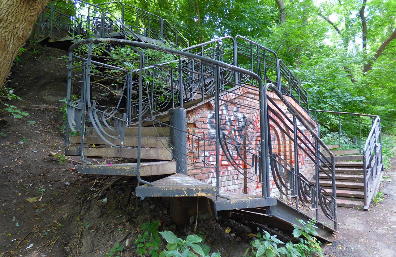 Сходи між Панянським бульваром та вулицею Панянка у 2019 році