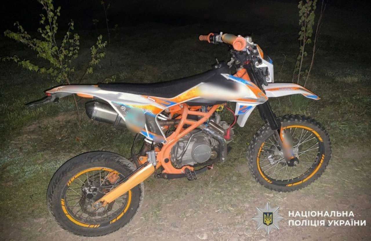 У Полтаві на вулиці Василя Стуса внаслідок падіння з мотоцикла травмувався чоловік