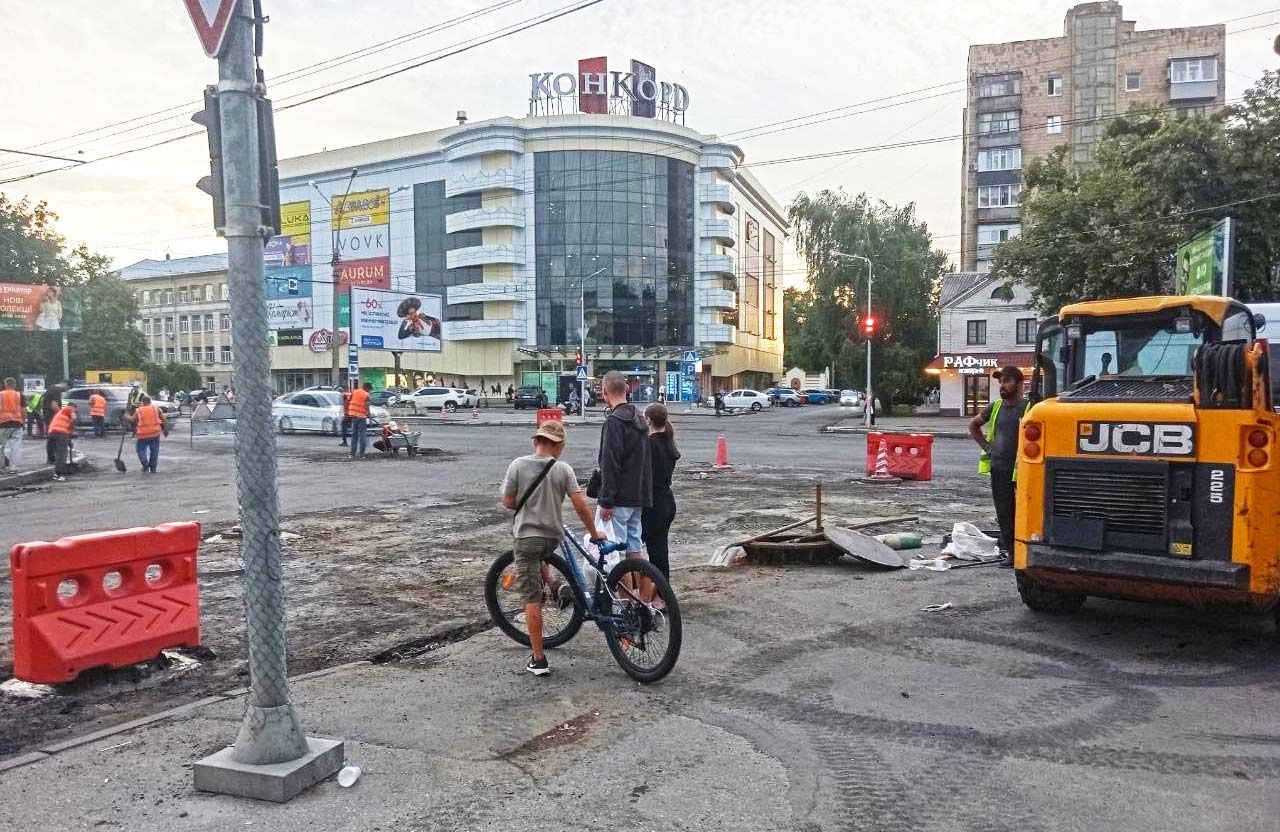 Ремонт дороги на вулиці Європейській у Полтаві