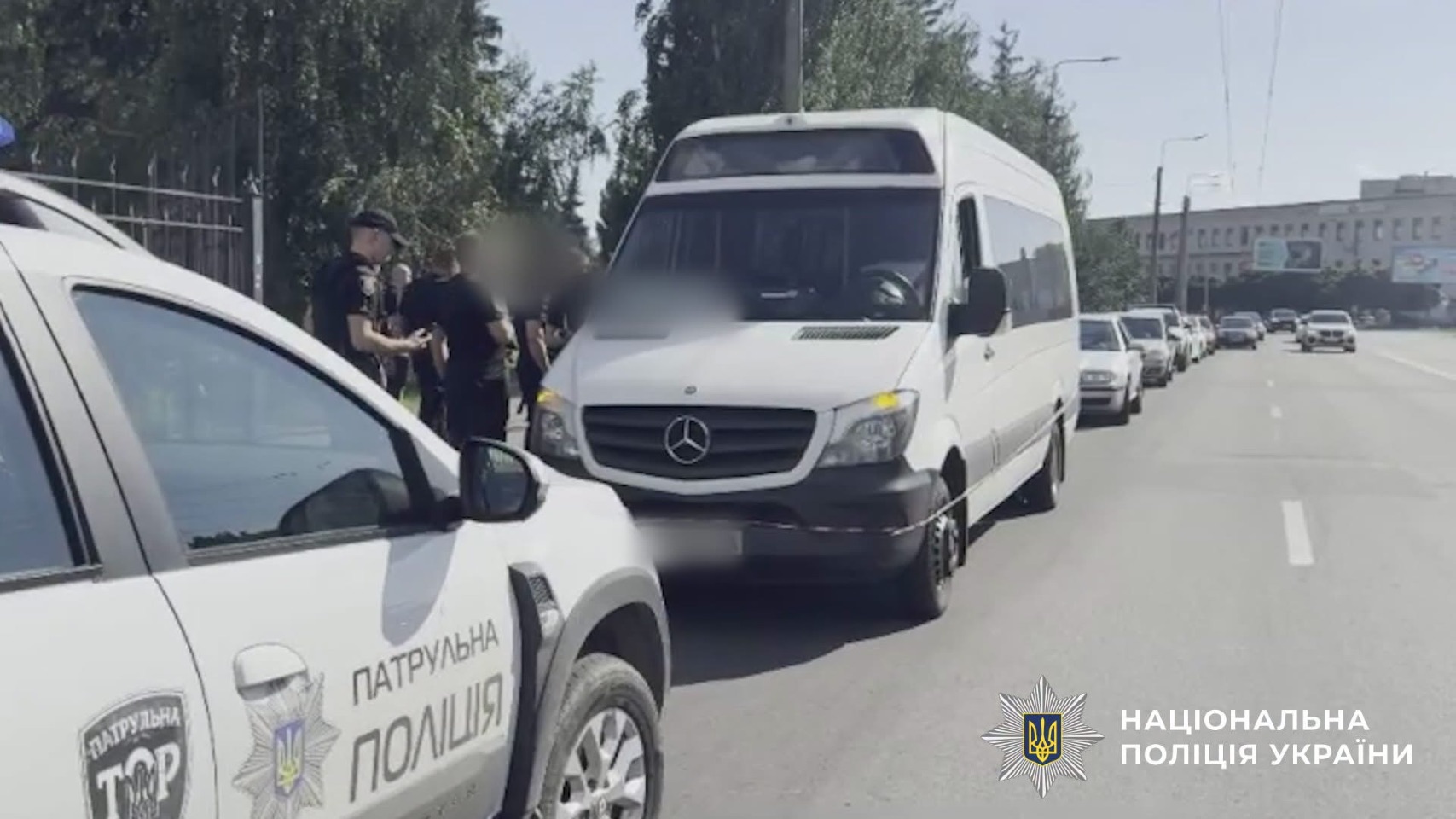 В маршрутці у Кременчуці пенсіонер поранив ножем двох пасажирів