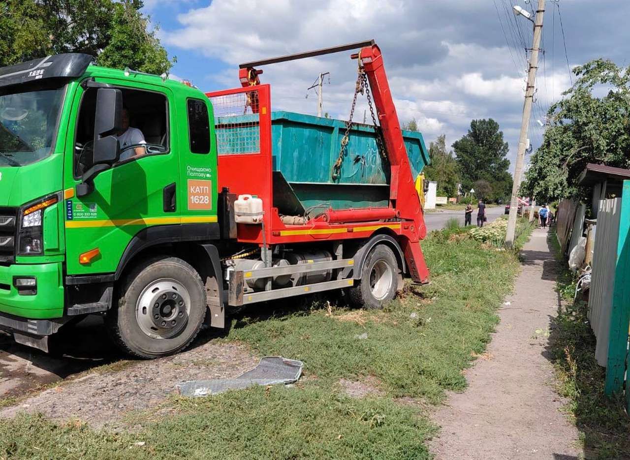 Падіння уламків у Полтаві: пошкоджено 15 приватних будинків, двоє людей отримали травми