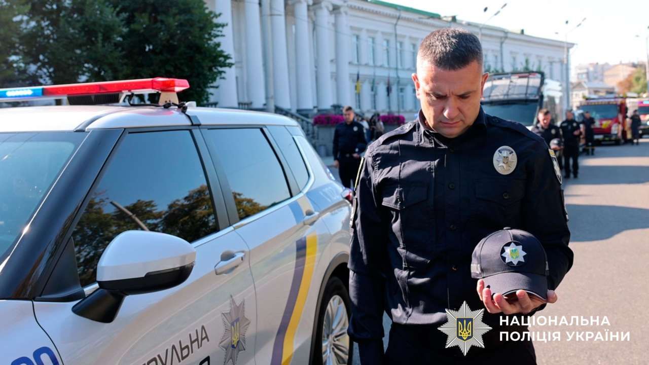 Кортеж спецтехніки навколо Корпусного парку: у центрі Полтави вшанували пам’ять загиблих захисників