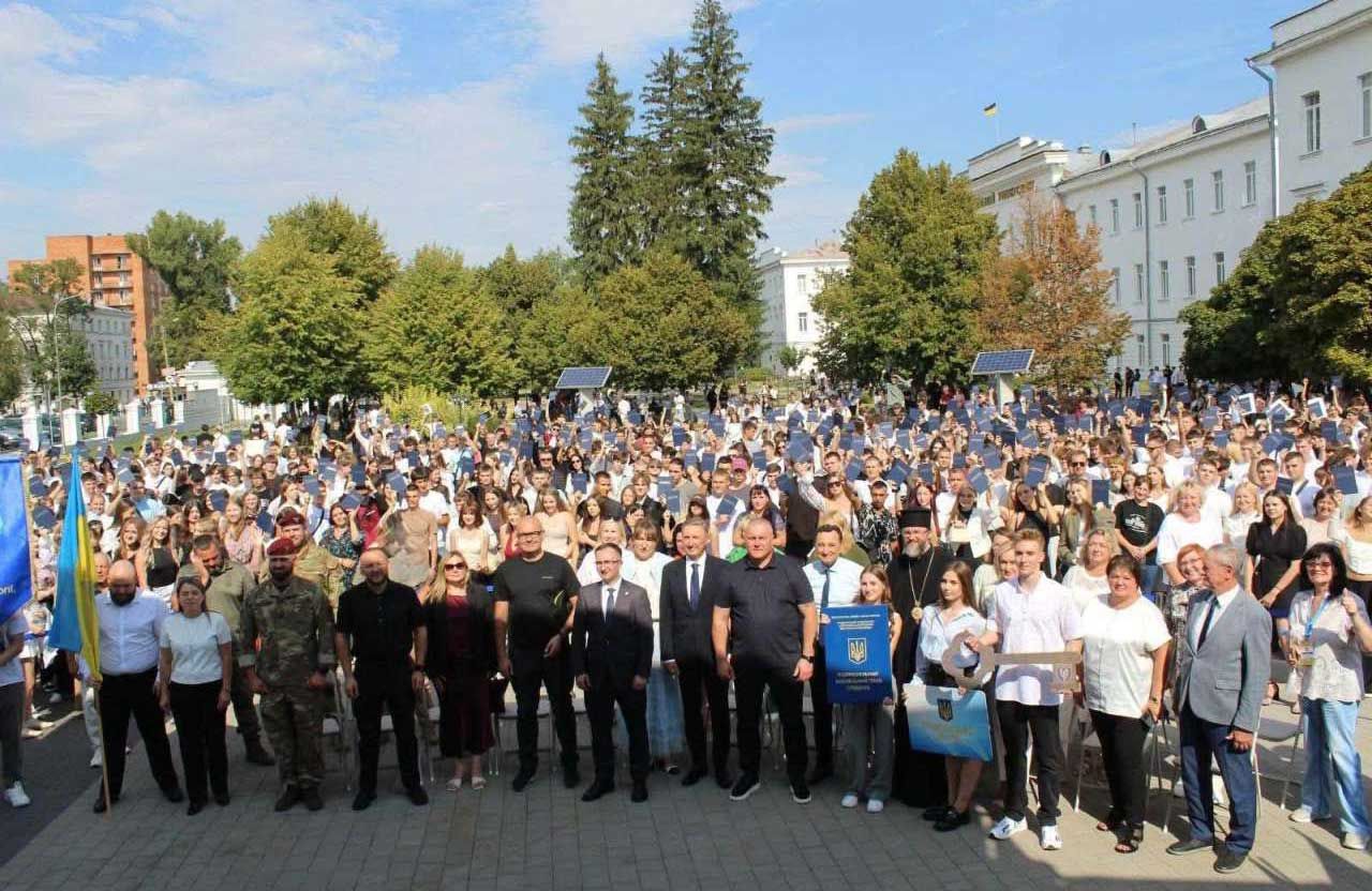 3600 першокурсників та fpv-дрони на передову: Полтавська політехніка урочисто розпочала навчальний рік