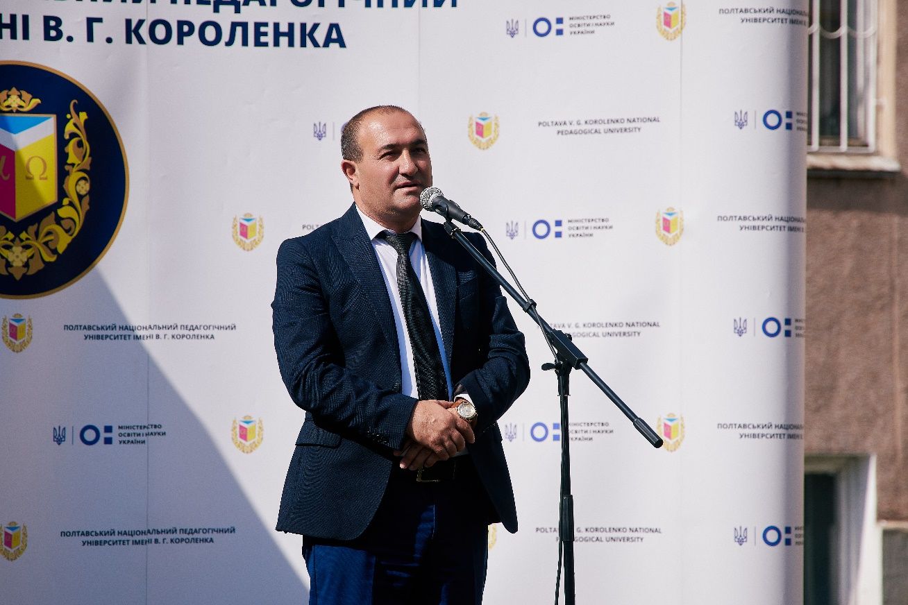 У Полтавському педагогічному університеті відбулася урочиста церемонія посвяти першокурсників у студенти