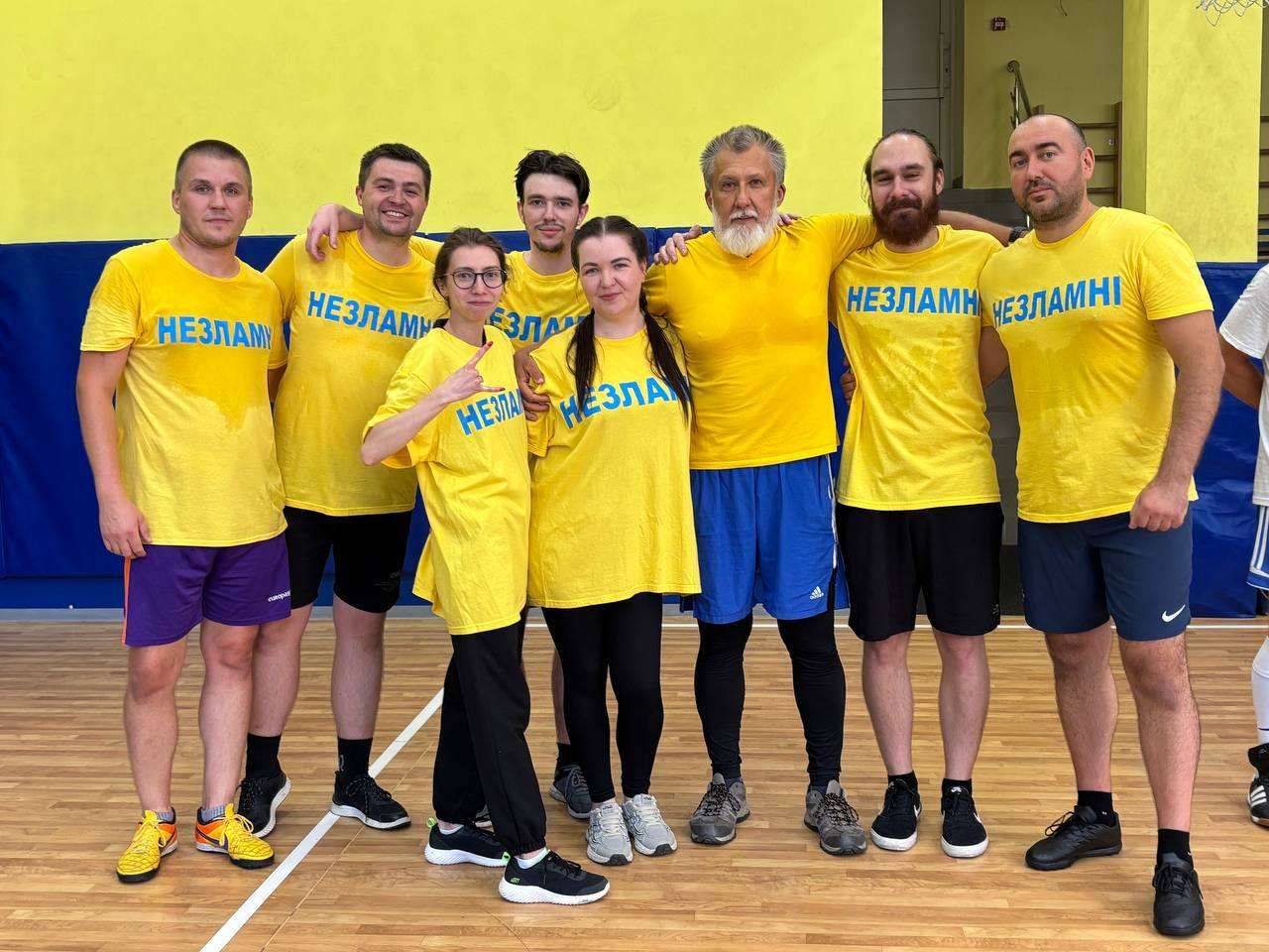 Пархоменко Валерій: для працівників медичної сфери Полтави провели чемпіонат з флорболу