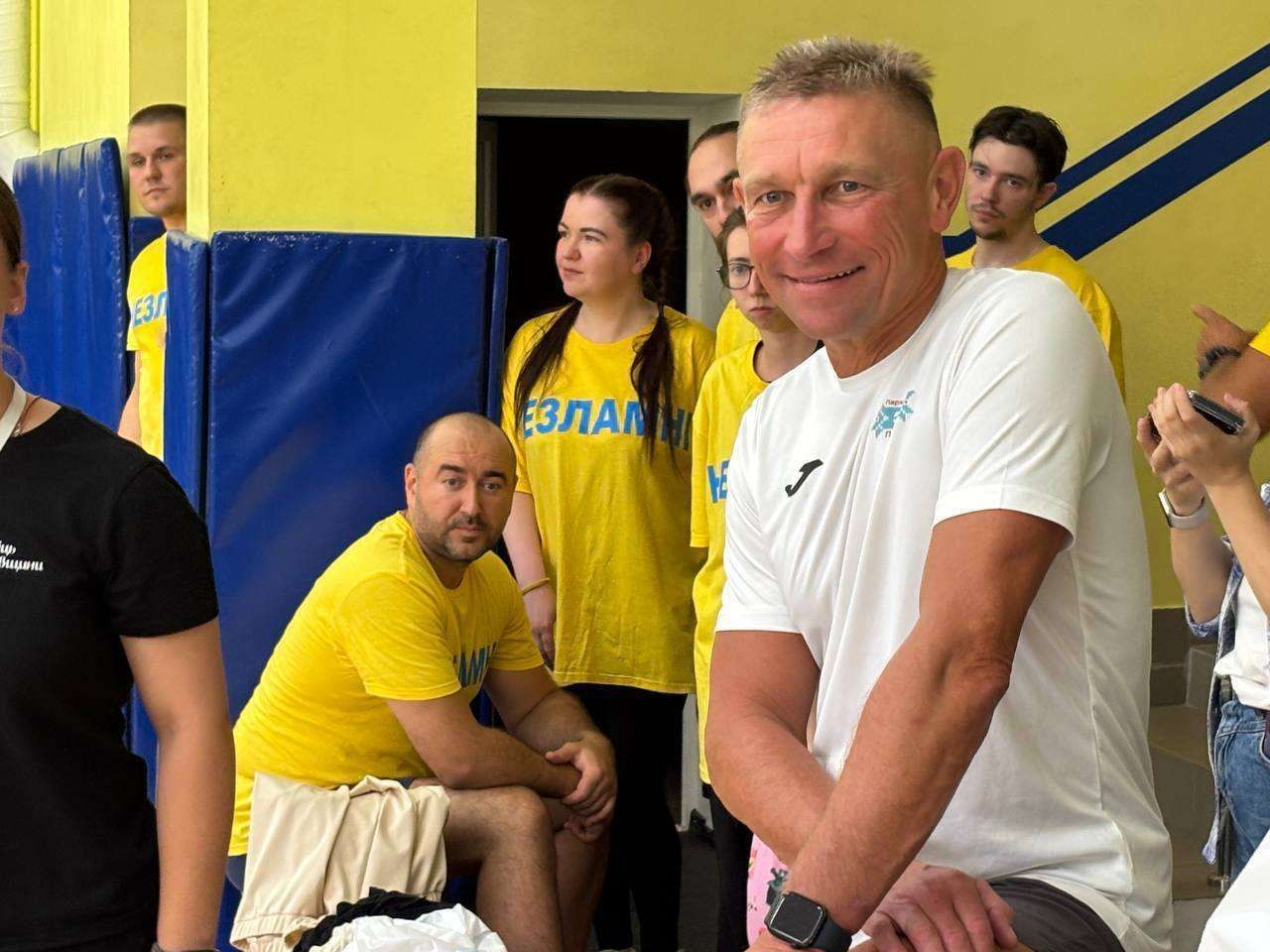 Пархоменко Валерій: для працівників медичної сфери Полтави провели чемпіонат з флорболу