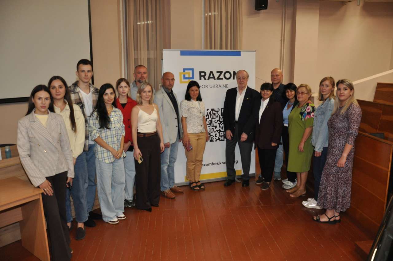 У ПДМУ за підтримки Razom провели міжнародний майстер-клас із сучасної діагностики мозкового кровотоку