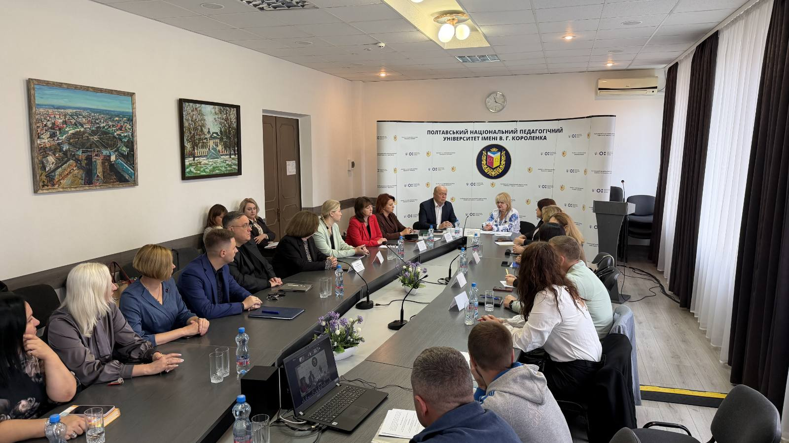 У Полтавському педагогічному університеті відбувся круглий стіл «Освітні оцінювання 2026 року: університетський погляд»