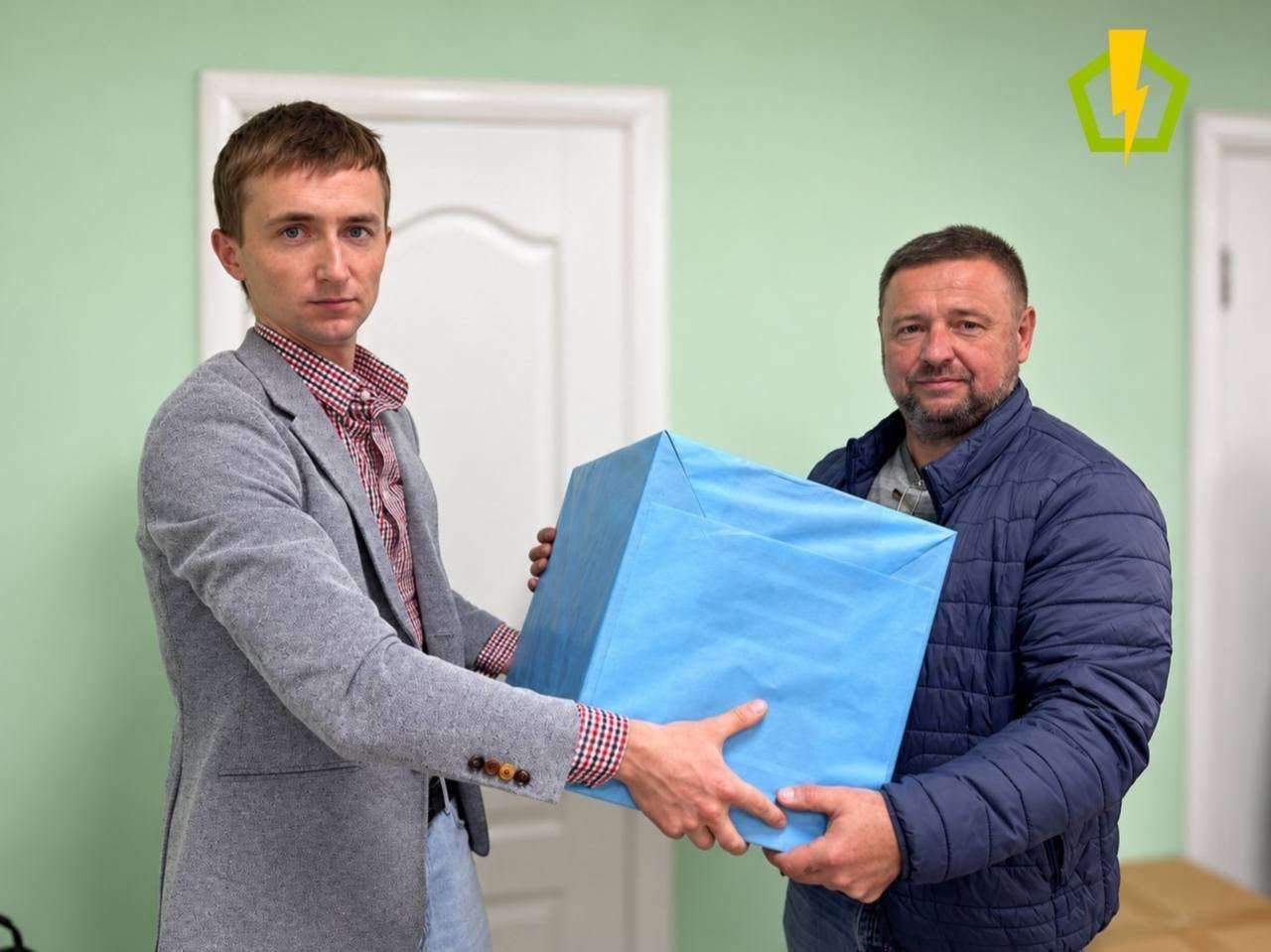 ТОВ «Полтаваенергозбут» визначило 100 переможців розіграшу портативних зарядних станцій